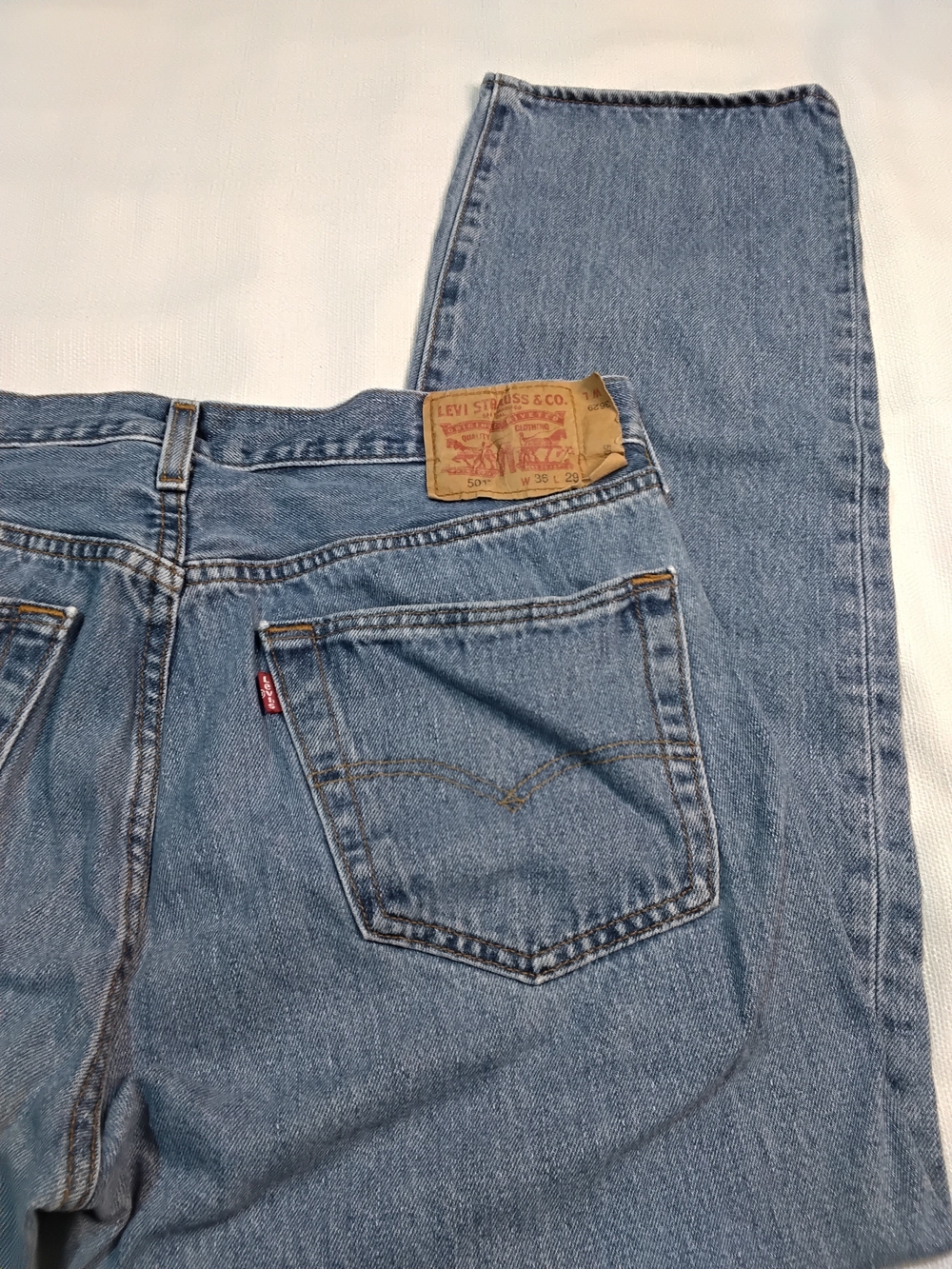 Levi's 501 Original Fit Men's Medium Blue Straight Leg Jeans Button Fly Sz 36x29